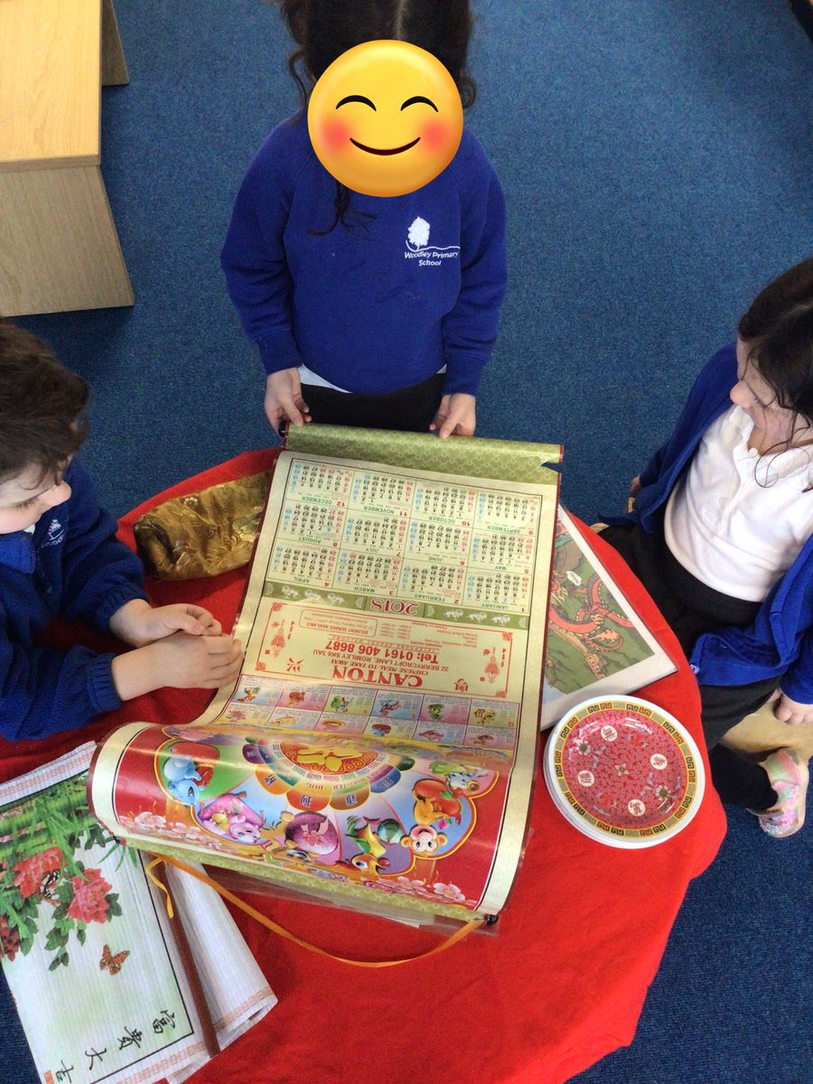 RecepWoodley's tweet photo. This week we have been interested in learning all about Lunar New Year! 
We have been looking at different artefacts and have even created some lanterns. 

ASK ME what happens in the lunar new year story. https://t.co/MLZNbCfg2S