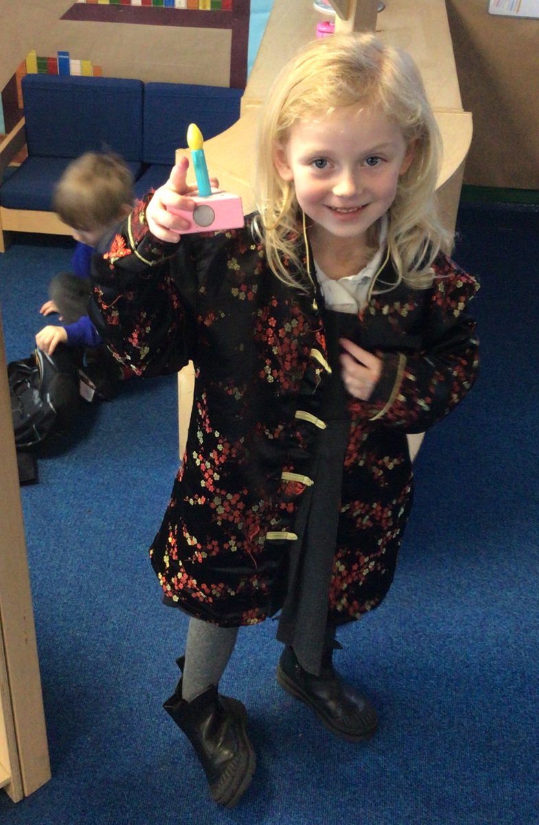 RecepWoodley's tweet photo. This week we have been interested in learning all about Lunar New Year! 
We have been looking at different artefacts and have even created some lanterns. 

ASK ME what happens in the lunar new year story. https://t.co/MLZNbCfg2S