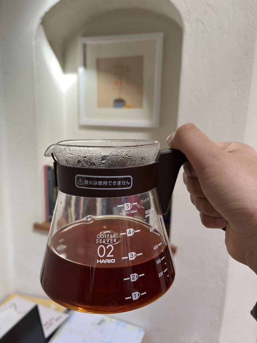 Carlitospindola's tweet photo. Me regalaron esta hermosa ilustración que dice: “sentarse a tomar café es un acto de comunión���. Ese es mi credo. https://t.co/RGATtJ74xA