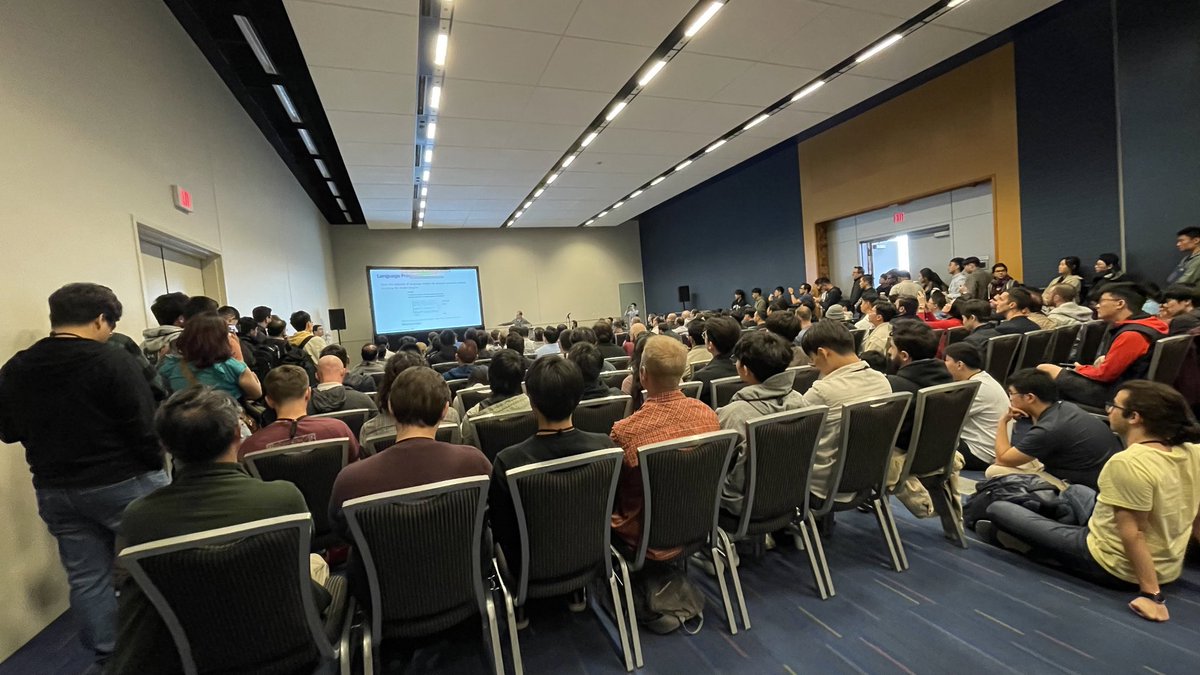 The list of #CVPR2024 workshops is now available!

cvpr.thecvf.com/Conferences/20…