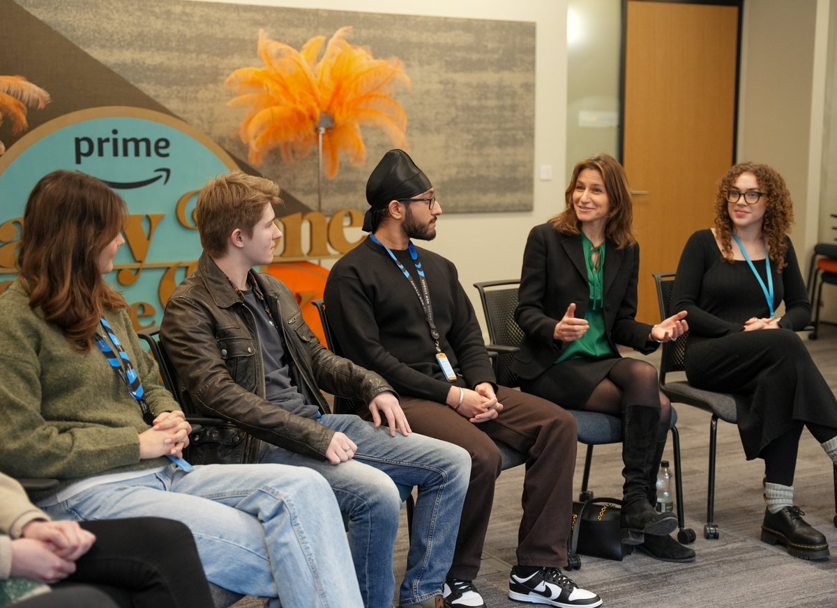 Lucy Frazer (@lucyfrazer_) on Twitter photo Not everyone has to go to Uni to get their dream job.
I caught up with <a href="/AmazonNewsUK/">AmazonNewsUK</a> Academy trainees & apprentices today to hear about the amazing opportunities they've had thanks to their apprenticeships, working in a range of creative careers.
#NAW2024, #SkillsForLife Not everyone has to go to Uni to get their dream job.
I caught up with <a href="/AmazonNewsUK/">AmazonNewsUK</a> Academy trainees & apprentices today to hear about the amazing opportunities they've had thanks to their apprenticeships, working in a range of creative careers.
#NAW2024, #SkillsForLife
