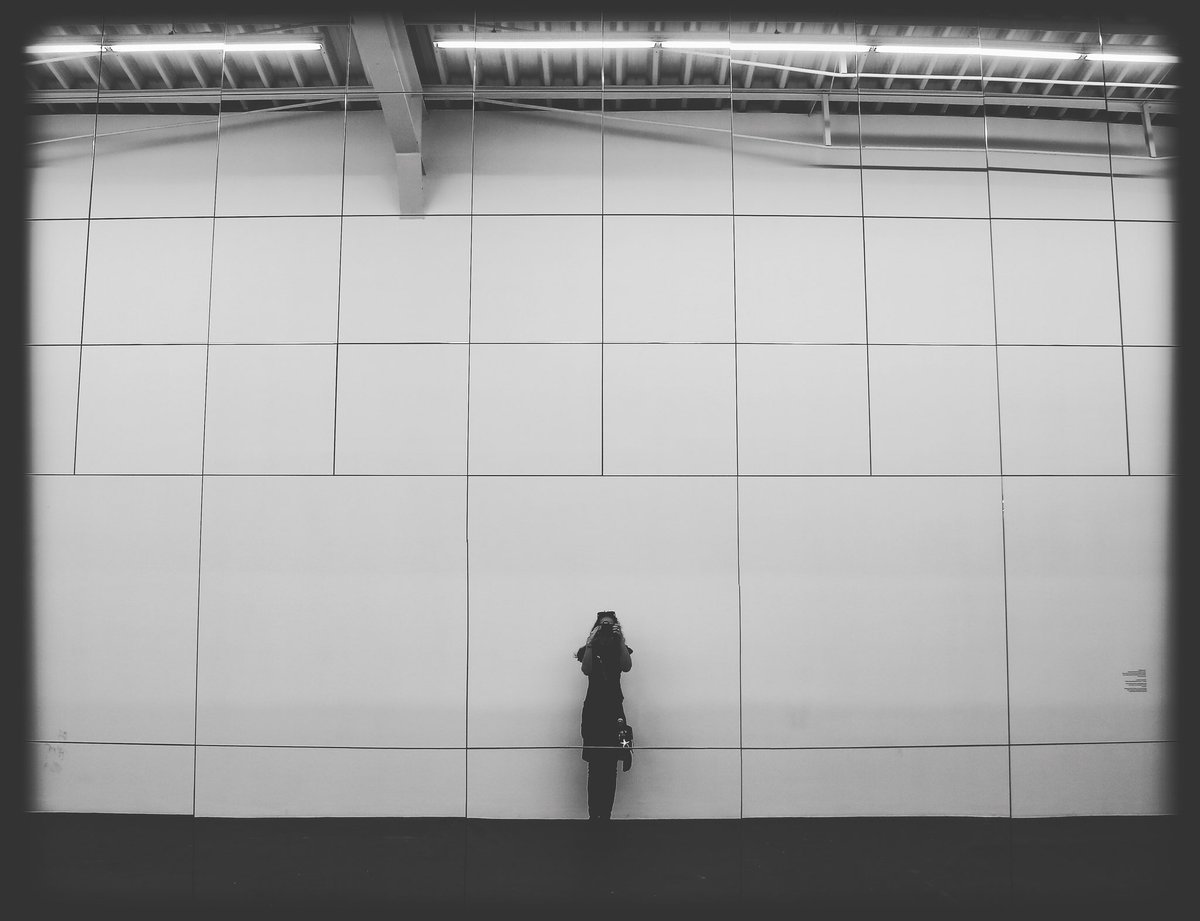 ... taking a photograph of someone taking a photograph (2019) ... #mirrorselfie #berlin #art #museum #hamburgerbahnhof #blackandwhite #monochrome #mood #atmosphere #memory #goodvibes