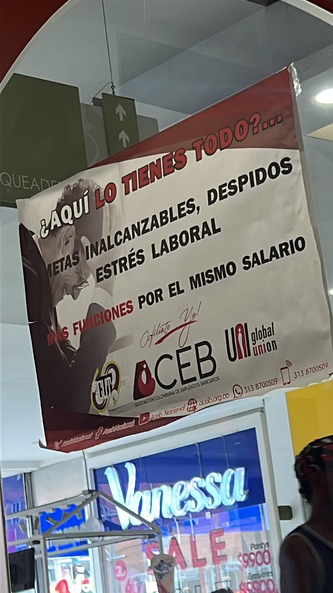 csm972008's tweet photo. Dan es ganas de pedir trabajo en Davivienda https://t.co/afVyAOq2qW