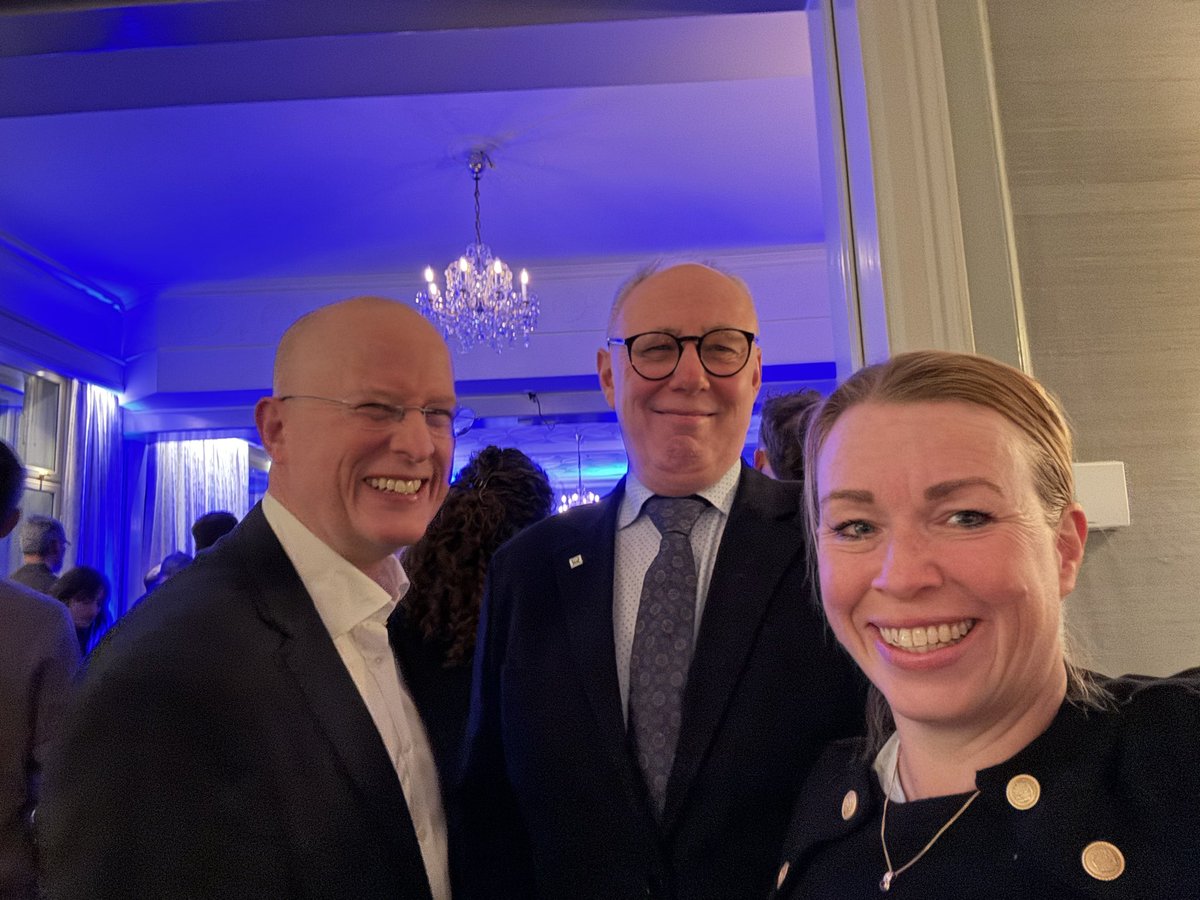 Elin Karlsson tweet media