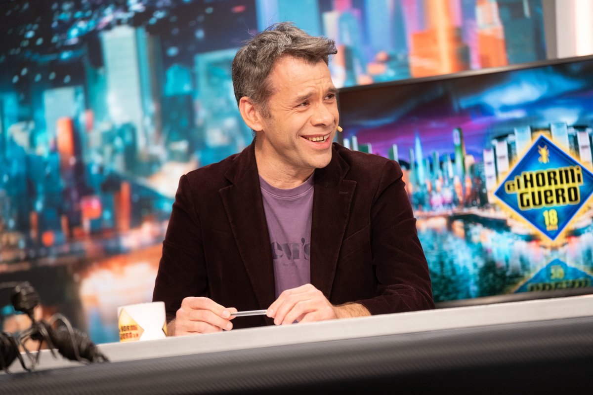 El_Hormiguero's tweet photo. Tertulia de actualidad con @Ruben_Amon, @MarDab1, Pablo Motos, Juan Del Val y @Goyojimenez #BrigitteEH https://t.co/d8pR3KJlXe