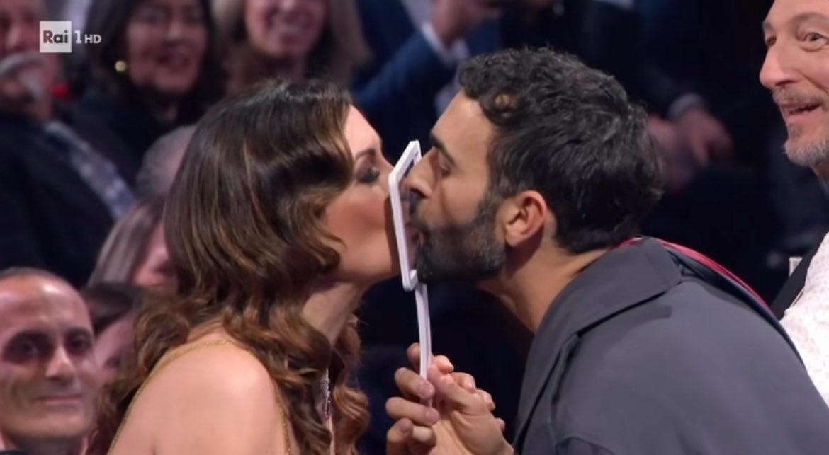 TUTTI I BACI HANNO GLI STESSI DIRITTI #Sanremo2024