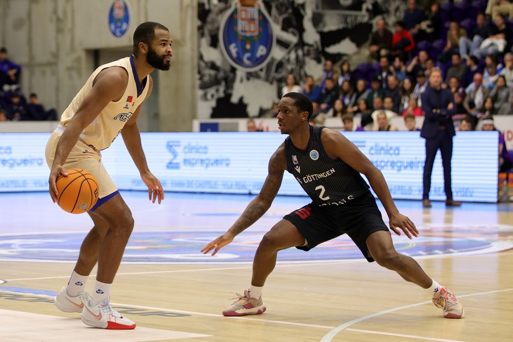 fpbasquetebol's tweet photo. 🏀 @fcporto 82-64 @BGGoettingen
🏆 @fibaeuropecup
📍 Dragão Arena
⭐ @TannerOmlid (29pts, 6res, 2ast, 7rb, 3dl)
📊 https://t.co/wejVm9Exlw

#SomosBasquetebol #FIBAEuropeCup https://t.co/tfjn3eUqbV