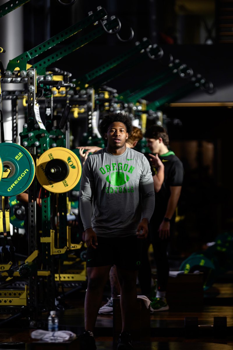 isaangelinaa's tweet image. Shadow work

#GoDucks #oregonfootball