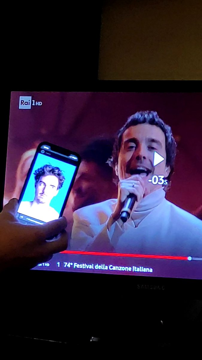 Figlia_di_Putin's tweet photo. Grande Cesare della Space Valley, ricordavo fosse Nelson a cantare
#Sanremo24 #diodato #spacevalley https://t.co/qIrBXLqQ4h