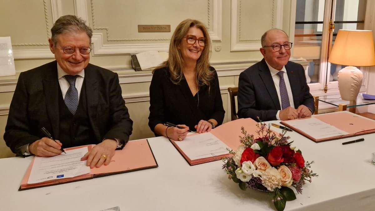 Notaires de France tweet media