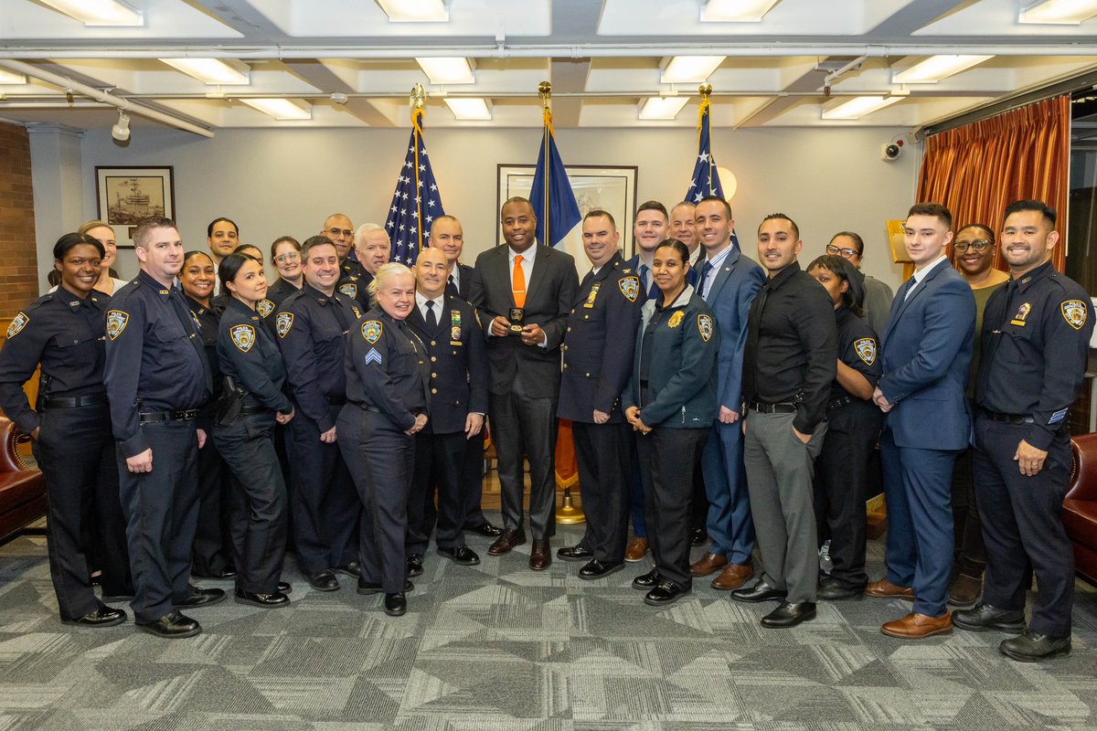 NYPDChiefOfDept's tweet image. My sincerest congratulations to newly promoted Deputy Commissioner Kaz Daughtry! Your unparalleled tenacity, visionary leadership &amp;amp; unwavering resolve have paved the path to this momentous achievement. 

Your dedication to our Department ensures we continue to #GetStuffDone!