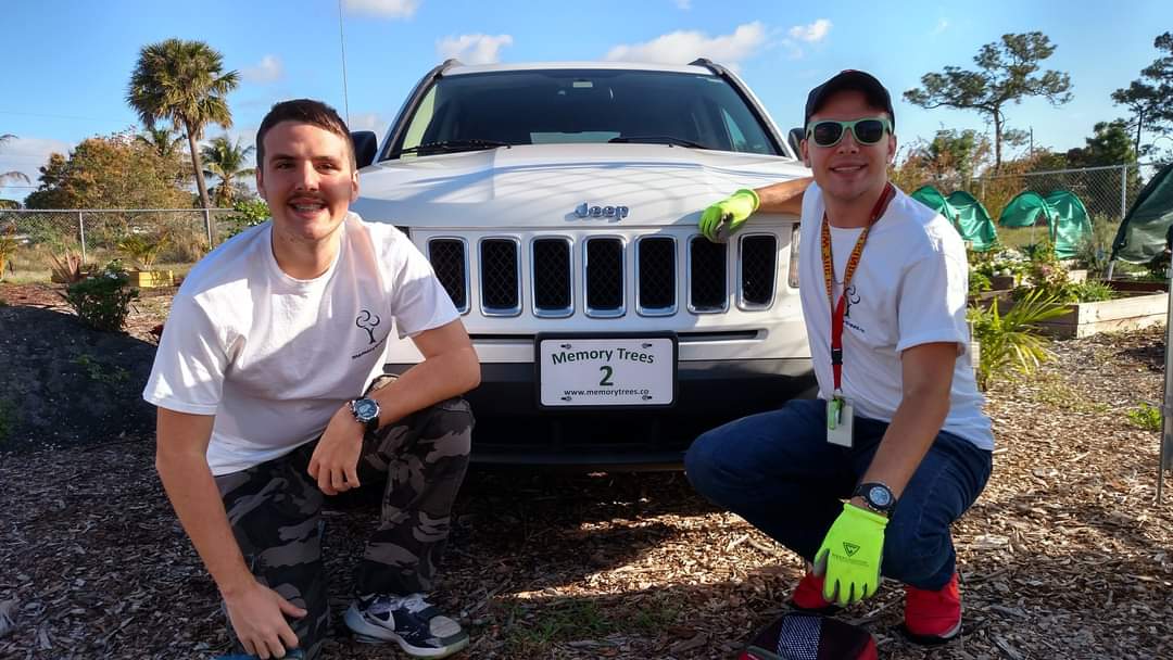 joshuablood98's tweet image. 6 years ago in September 4, 2017, me and @JoelBlood2 are wearing a #memorytrees shirt to work on the garden at west palm beach to lake worth florida. Congratulations! They doing different project to help the garden experience of vegetation.👍🏻😎😁🌳 @memorytrees @_memorytrees