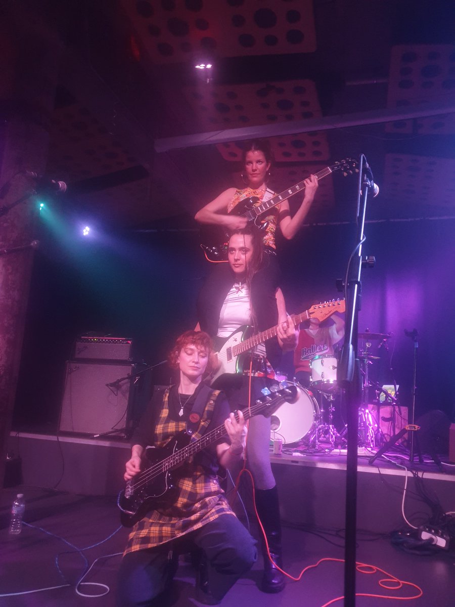 LIVE REVIEW: @hindsband, @lloyds_house, Stereo Glasgow, 03/02/2024 bringthenoiseuk.com/202402/reviews…