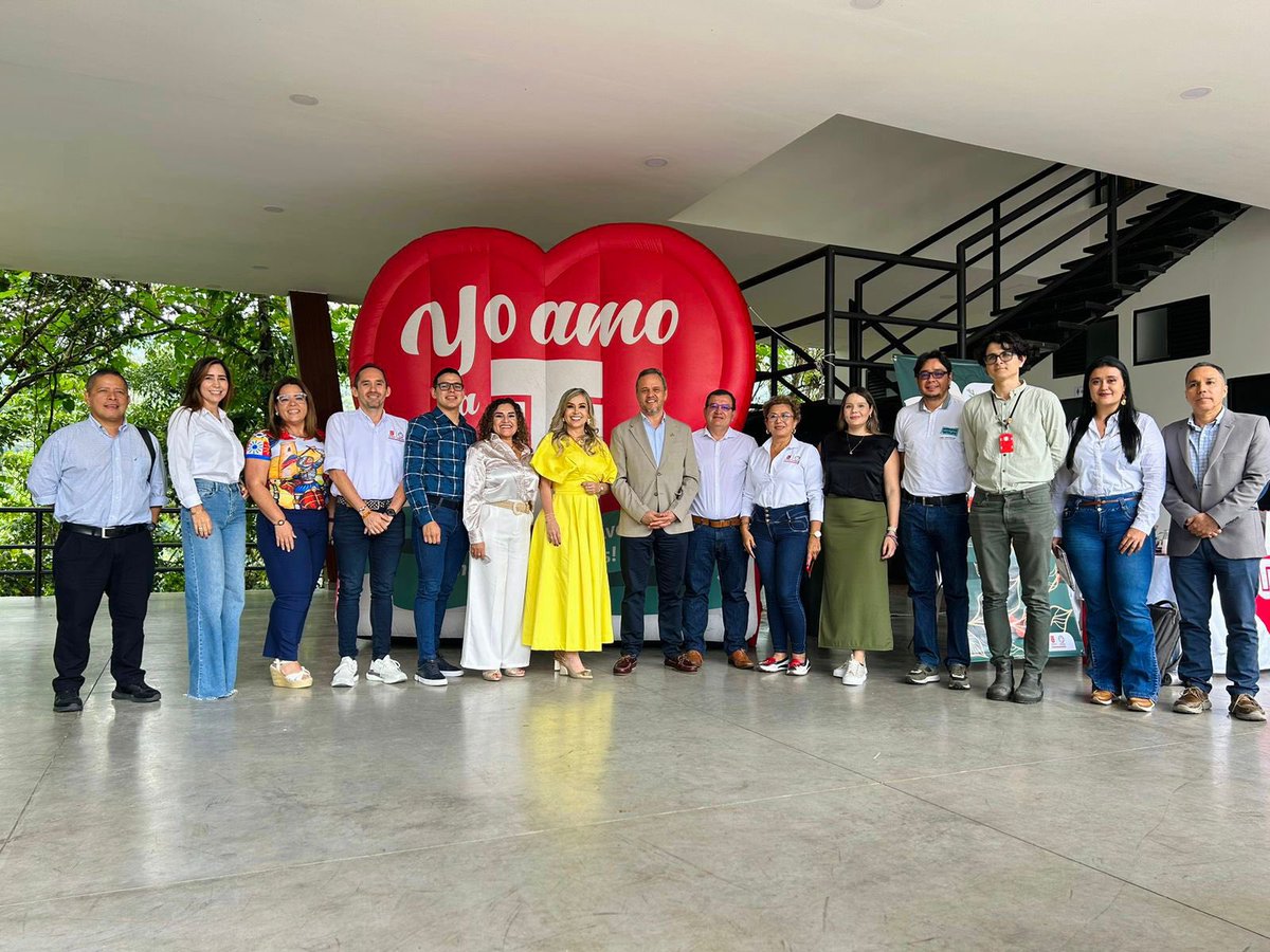 johanaaranda_'s tweet photo. Me reuní con directivas de la @Uni_Tolima para alinear las estrategias académicas con nuestro Plan de Desarrollo. La integración entre la academia y el gobierno traza el camino para construir una Ibagué inclusiva para TODOS.Juntos, creamos un futuro educativo sólido y equitativo! https://t.co/T2lHxAIdA1