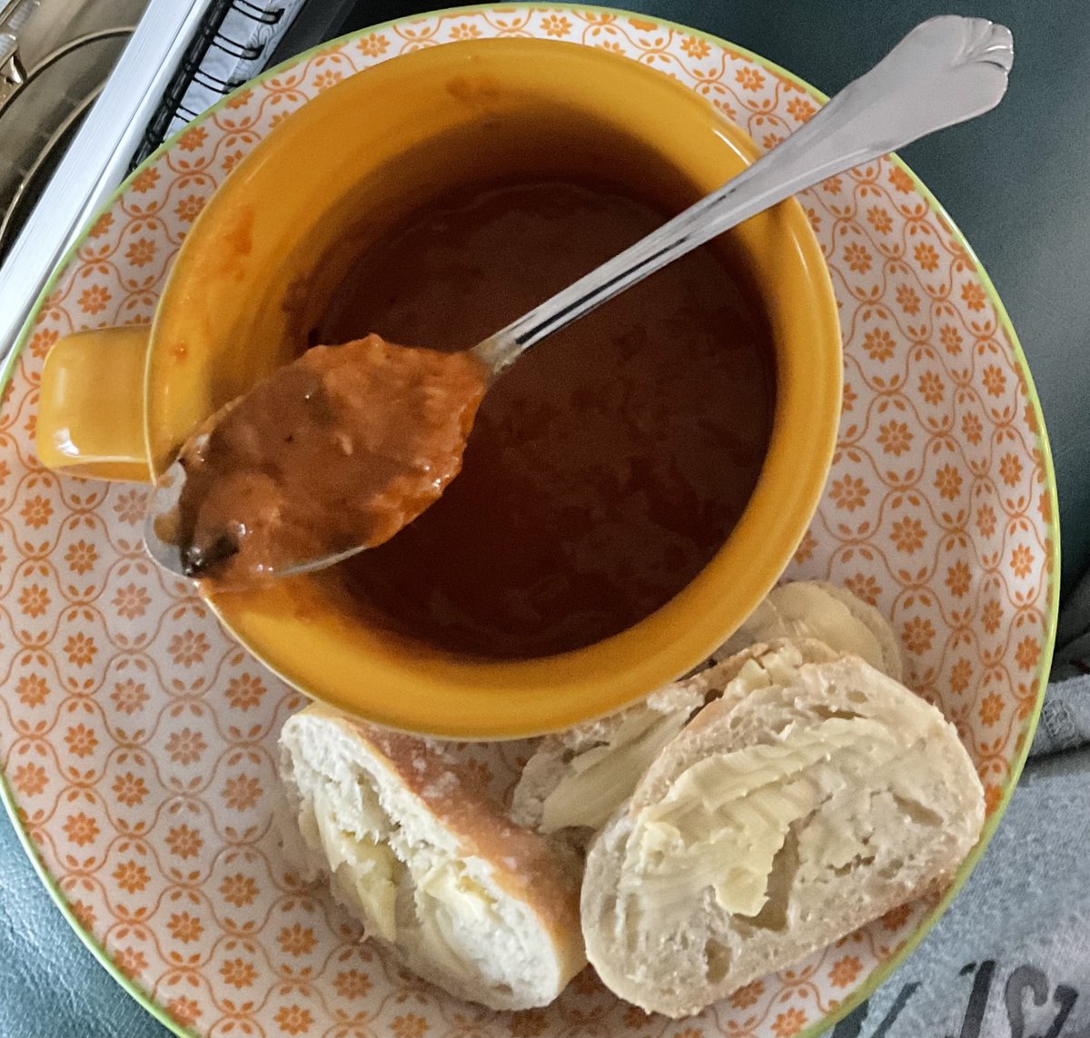 Hush2SweetChar's tweet image. The only good part of winter for me is the excuse to eat/make up a new soup every day. Tomato zucchini white bean garlic onion. Turned out okay. Mmmmm. #soup #cozy #getinmabelly