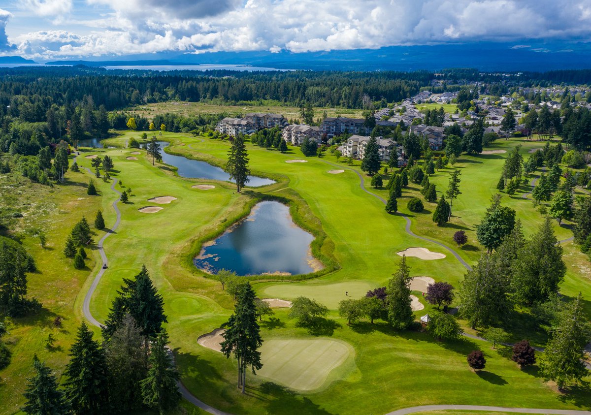 Are you feeling like a luxurious golf getaway? This 6 night, 6 round golf package is everything a golf vacation should be: Incredible golf, luxury suites, endless après-golf options and a truly beautiful destination. bit.ly/3SskG48 

#explorebc #golfbc #vigolftrail