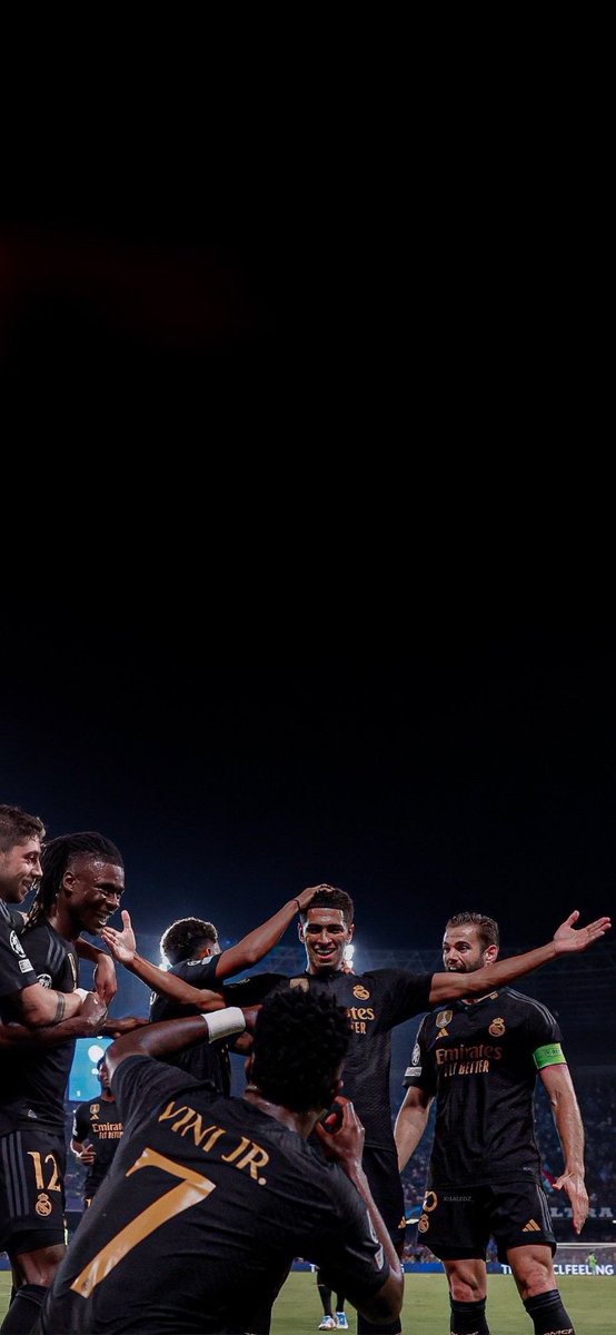 Molinrush04's tweet photo. @MadridTotal_ @Cristiano @vinijr https://t.co/dneGFHkZMW