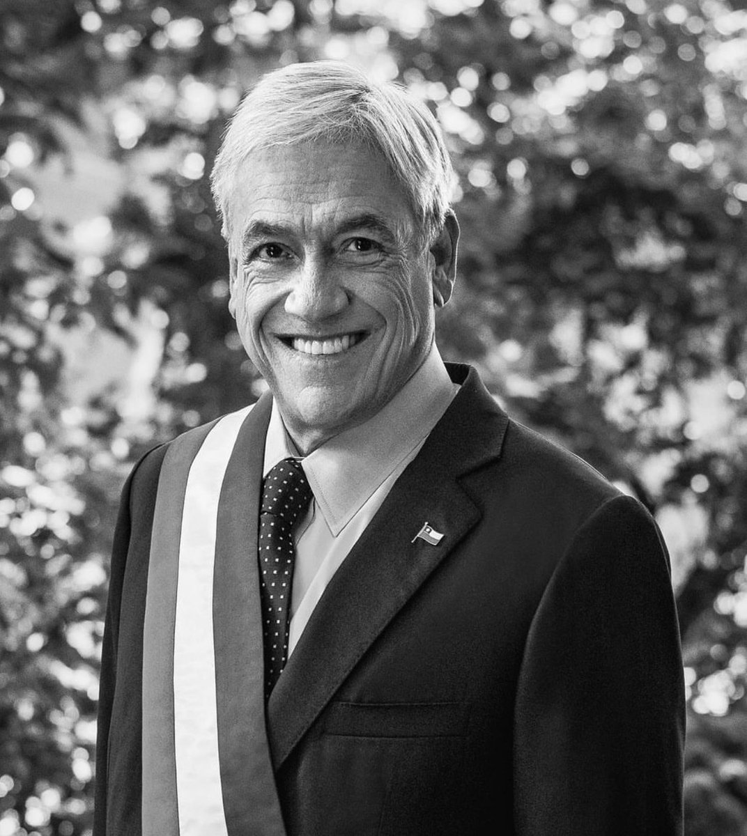 “Chile somos todos y debemos soñarlo, dibujarlo y construirlo entre todos” Sebastián Piñera E. 
Descansa en paz querido Presidente 🙌🇨🇱