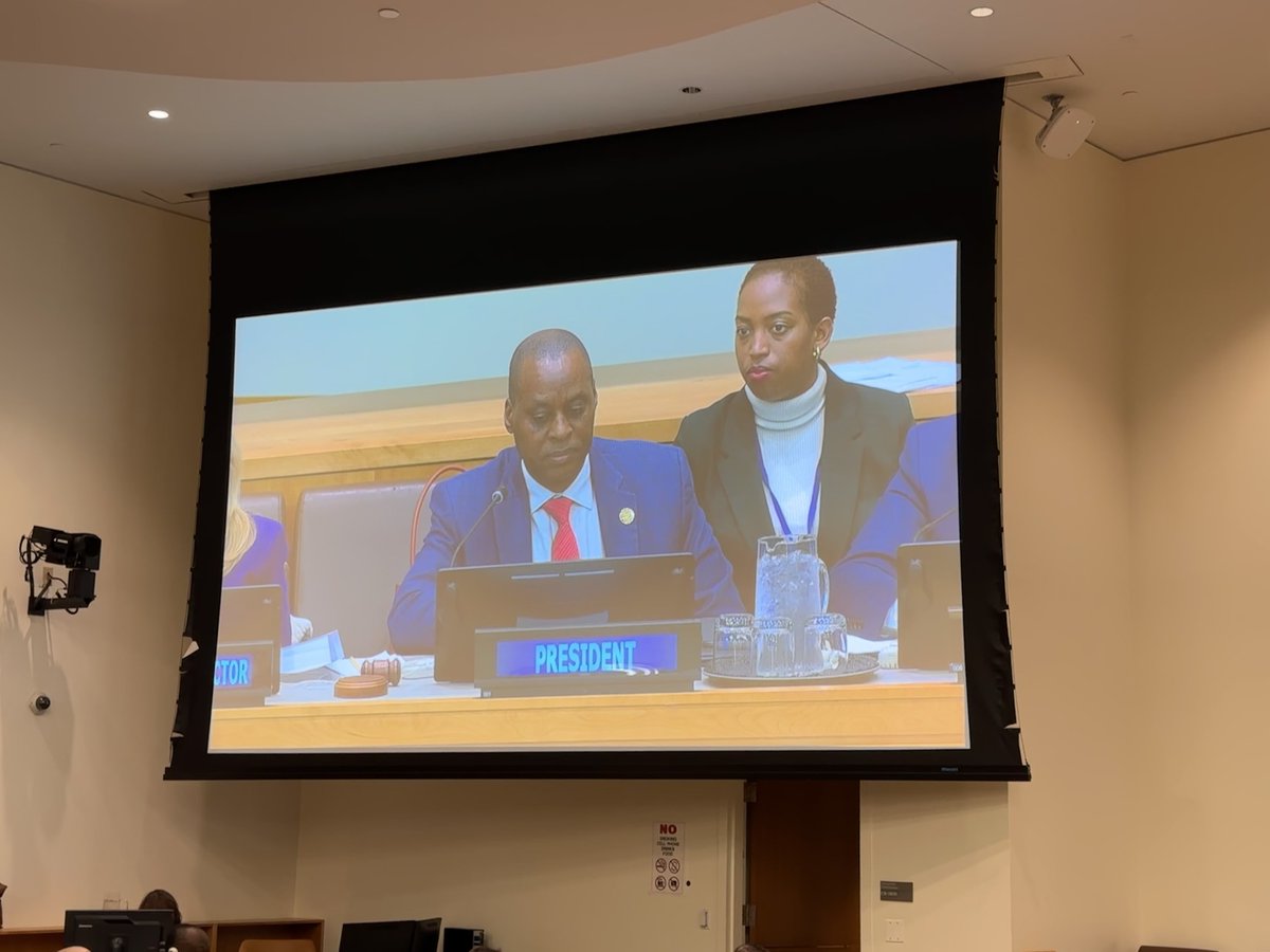 Today, Amb. @ErnestRwamucyo kicked off the First Regular Session of the @UNICEF_Board for 2024 alongside @unicefchief Executive Director, Catherine Russell. #UNICEFBoard2024 🇷🇼