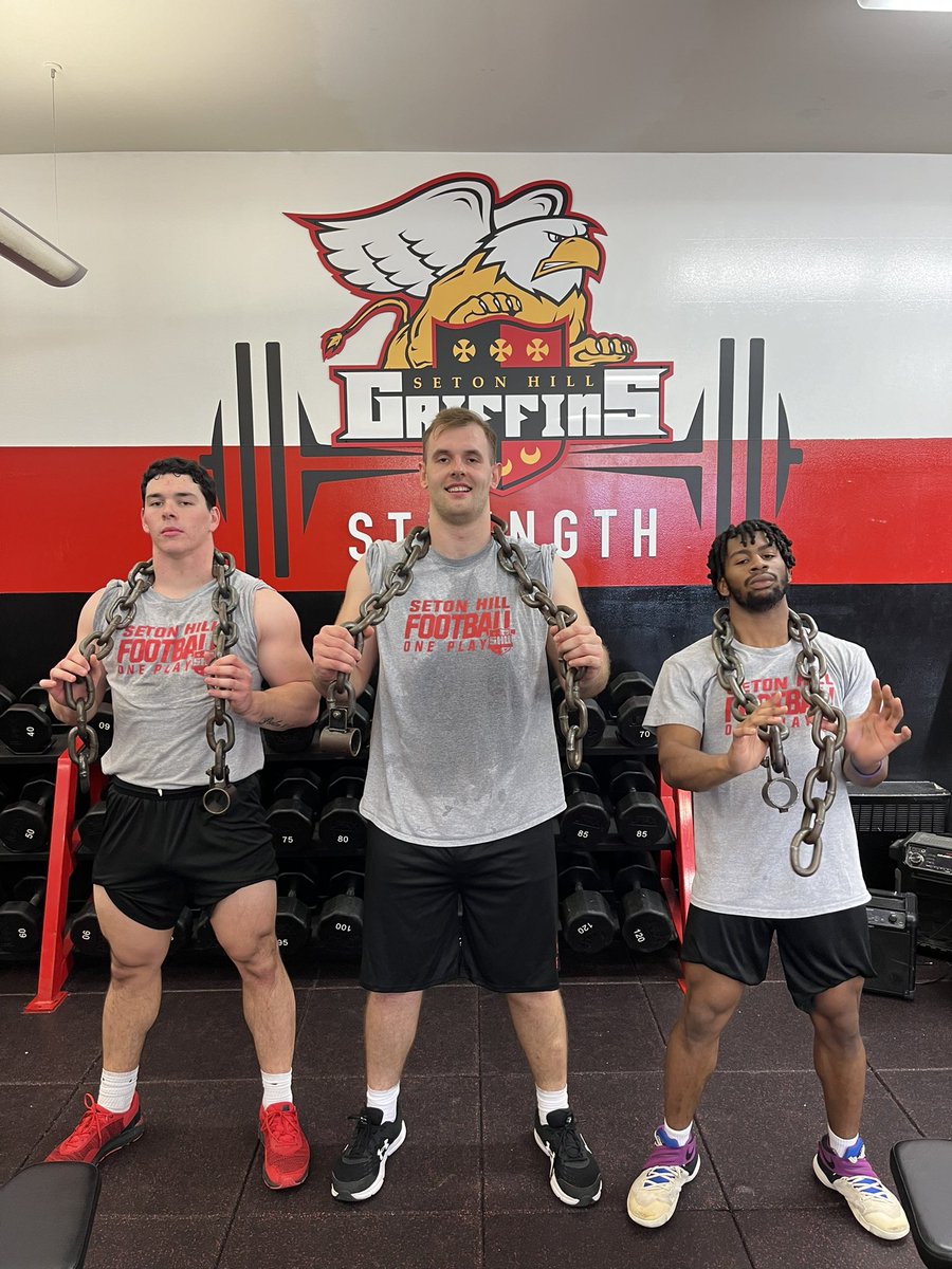 Big gains today from our Weight Room Warriors ‼️ 💪🏽 

#TheGriffinWay