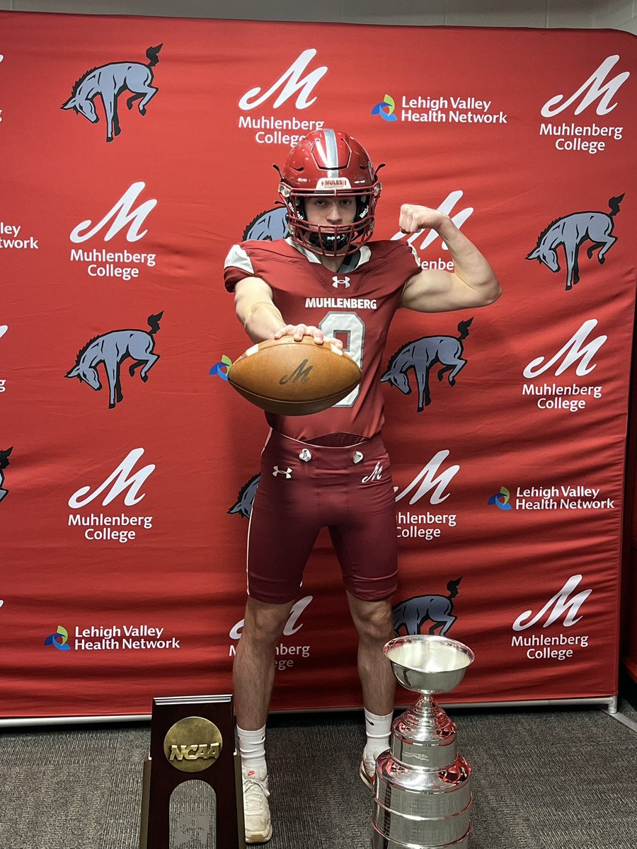 9AldenHarrison's tweet photo. Great to come back to Allentown for an official visit! I had a great time getting a second look at the facilities, and I loved seeing the coaching staff. Thanks to @22CoachMoe @Coach_Frantz @DigInMules @CoachKDavid @zachdeldin https://t.co/a6DmDENCTm