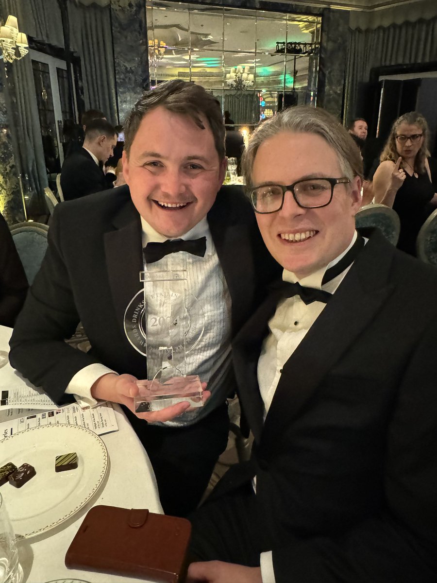 We only went and won!!! Best in the uk!! <a href="/ShitChester/">12 years of Shitchester</a> 😍😍