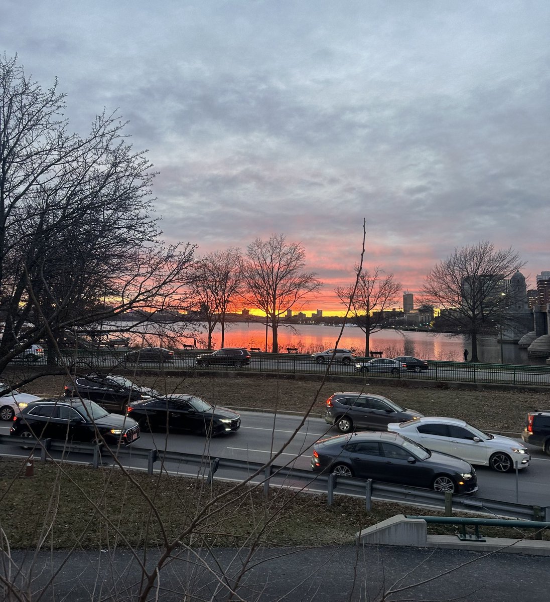 Sunsets after work are BACK 💖🌅🧡