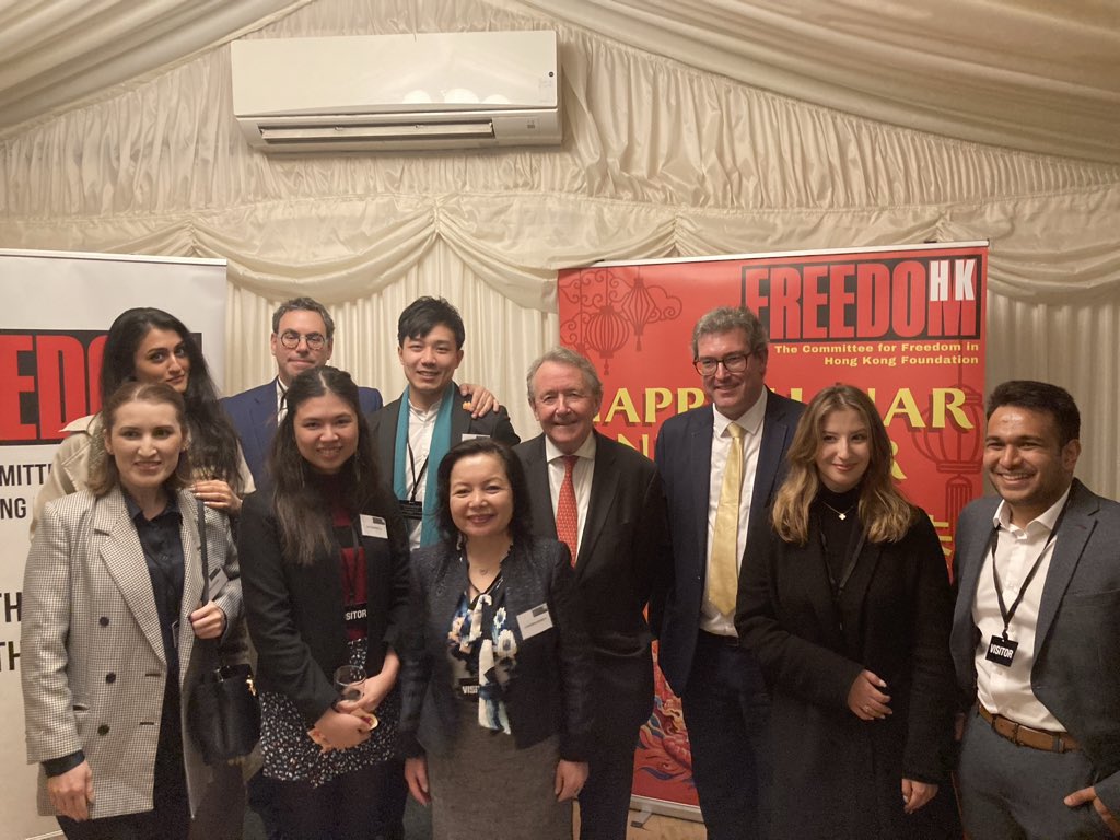 Wonderful to be with friends including the amazing @MahmutRahima, @catherinekyli, @finnlau_cd and @hk_watch Patron @DavidAltonHL at the splendid @thecfhk #LunarNewYear reception 👇