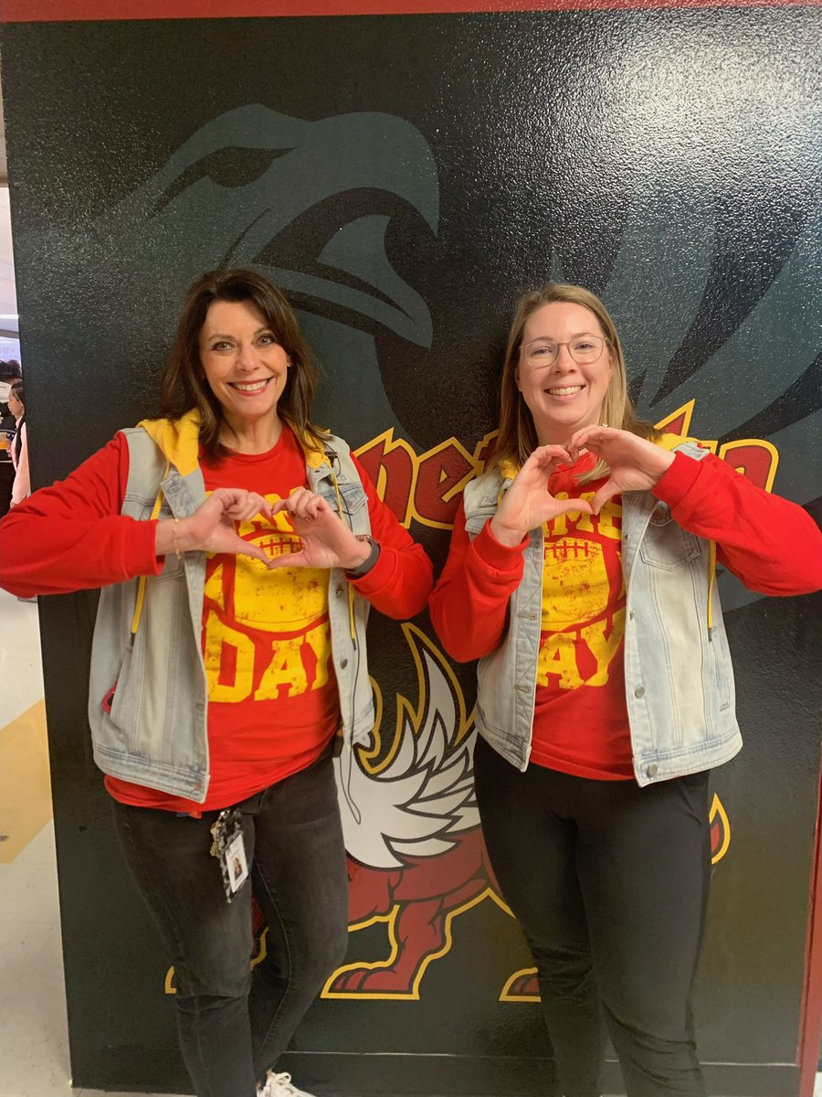 Twinning for the @Chiefs Super Bowl spirit week! @NKCSchools @ms_wartick @TonkaNation  #TonkaTRUE  #back2back