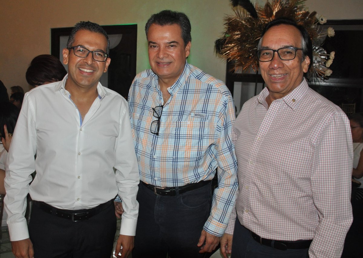 enter504's tweet image. #CoberturaSocial FOTOS: Ana Patricia Girón celebra sus 50 primaveras con una elegante fiesta    #Sociales #FiestaDeCumpleaños #50Primaveras #SPS #Honduras #Enter504HN 
👉 enter504.com/ana-patricia-g…