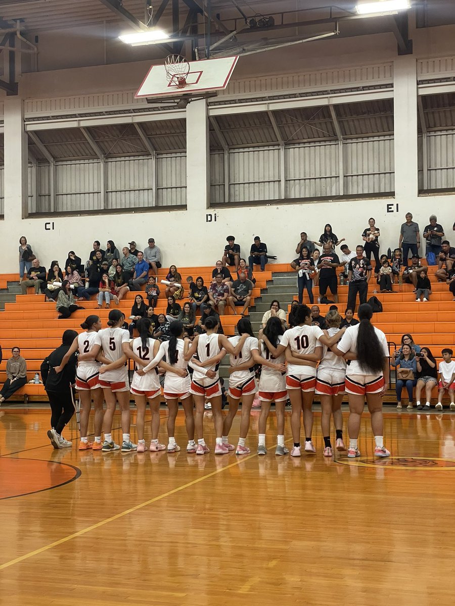 Victory for the last home game of the season! 1st round of states ✅ Quarter finals against #1 ranked Iolani tomorrow, 5:00pm @ McKinley HS 🏀 Let’s go SABERS!!