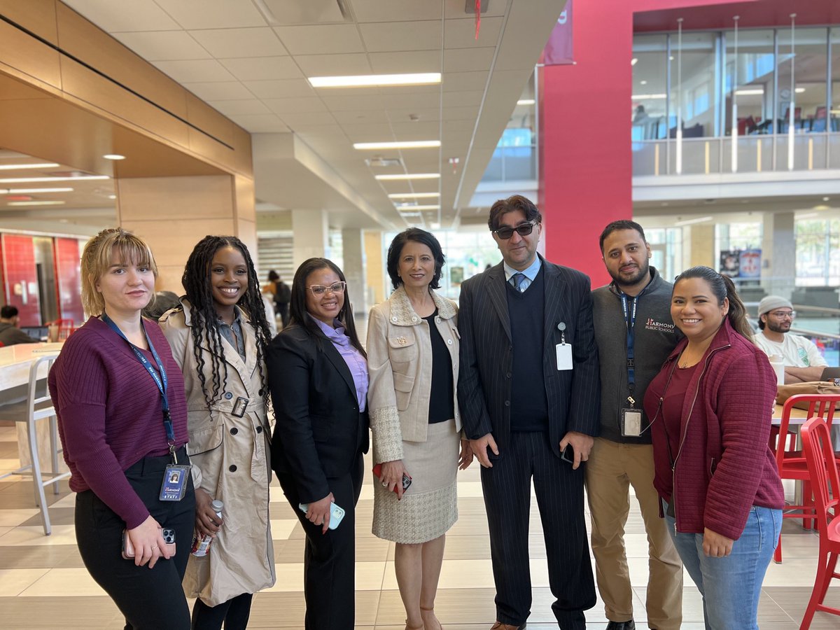 UHpres's tweet photo. Harmony School alumni and UH students with leadership… thank you for your partnership with UH! https://t.co/E9GgyzXyKr