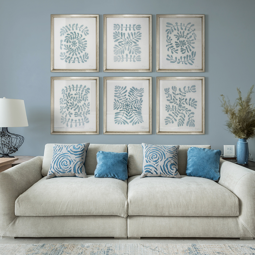 TEXTURAL LAYERING
Texture is a designer’s priority this coming year. 
Artwork can deliver layers of texture beyond that of soft furnishings, through a building up of materials such as canvas, gesso and paper.

@hibnerdesigngroup (Image 1)
@georgieroseinteriordesign (Image 3)