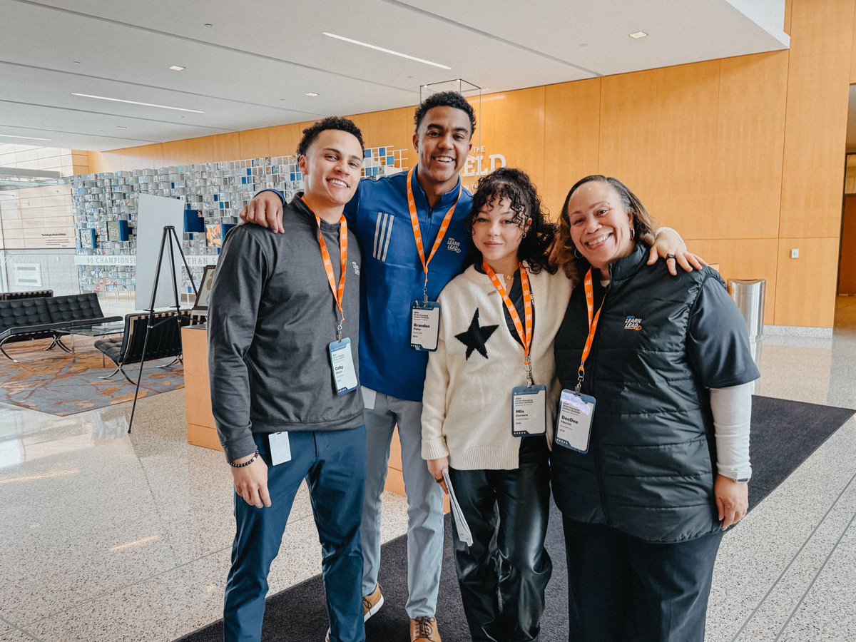 2024 <a href="/NCAA/">NCAA</a> Emerging Leaders Seminar is LIVE and in-person for the first time since 2020! Thankful for these people right here who are making it happen ⬇️ #NCAALearnLead