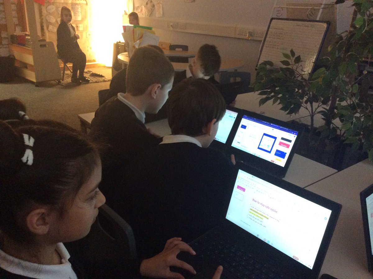 Mrs_EJN's tweet photo. A very collaborative afternoon working on Google Slides together to share our top tips for staying safe online after reading ‘The Internet is Like a Puddle’ for #SID2024! ✨ #SAPSST #SAPSDCF https://t.co/I1Fc0MVV3a
