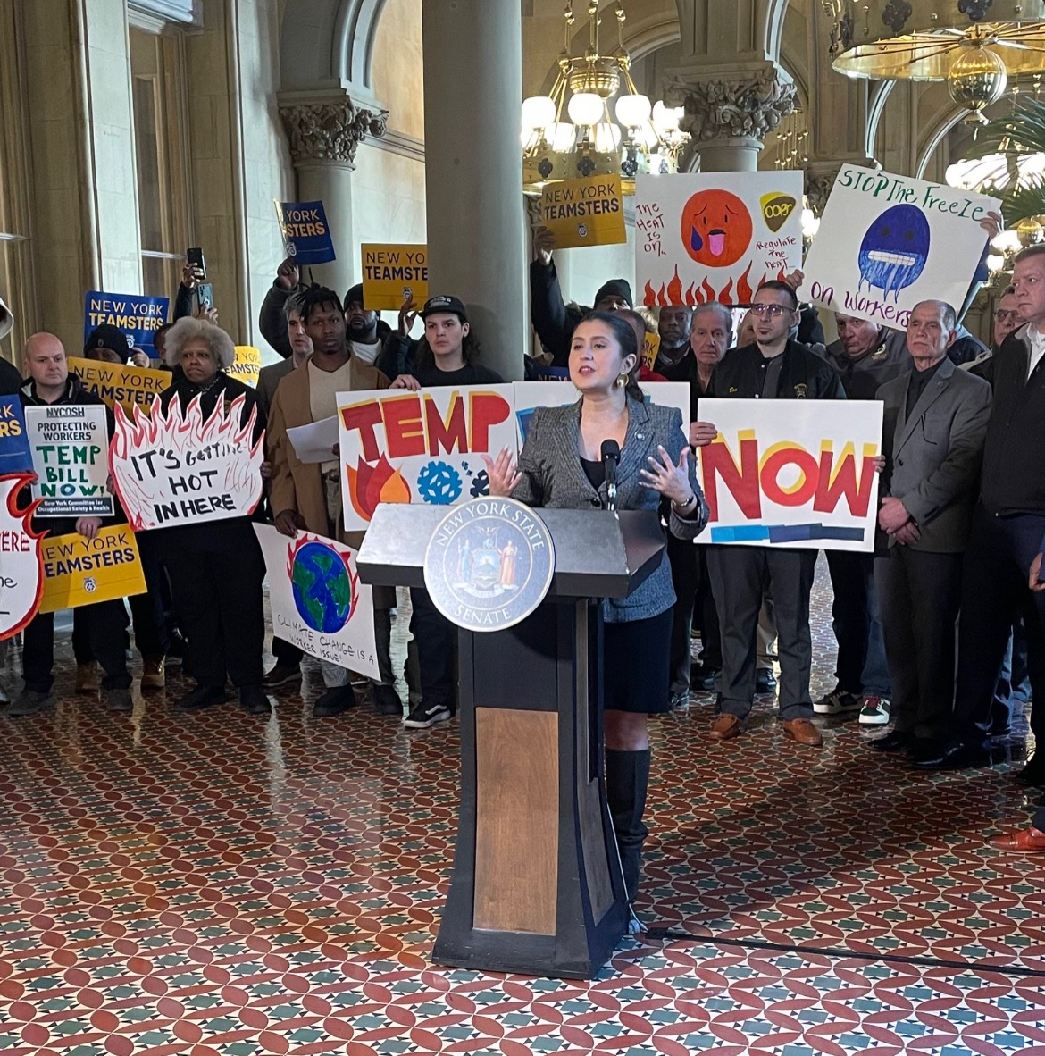 NYCOSH's tweet photo. Thank you @NYSenatorRamos for your leadership in pushing for the #TEMPBill to protect workers from extreme temperatures.

What do we want?

TEMP BILL 🔥🔥🔥

When do we want it?

NOW ❄️❄️❄️ https://t.co/S1GVUDtFkI