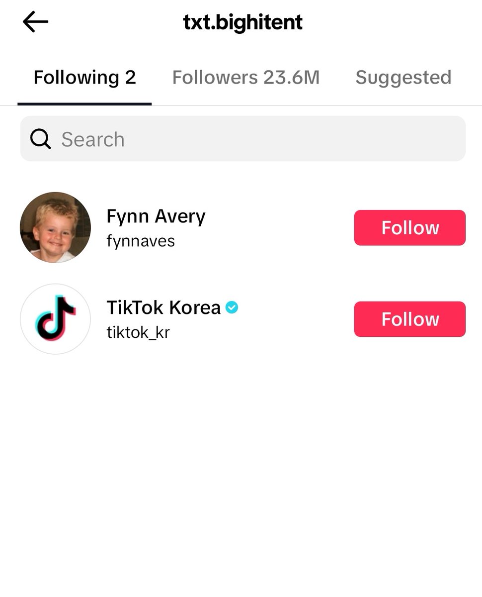 txtdom's tweet photo. Oh txt following "Fynn avery" ?? Interesting 👀 https://t.co/vsOD6sgxtE