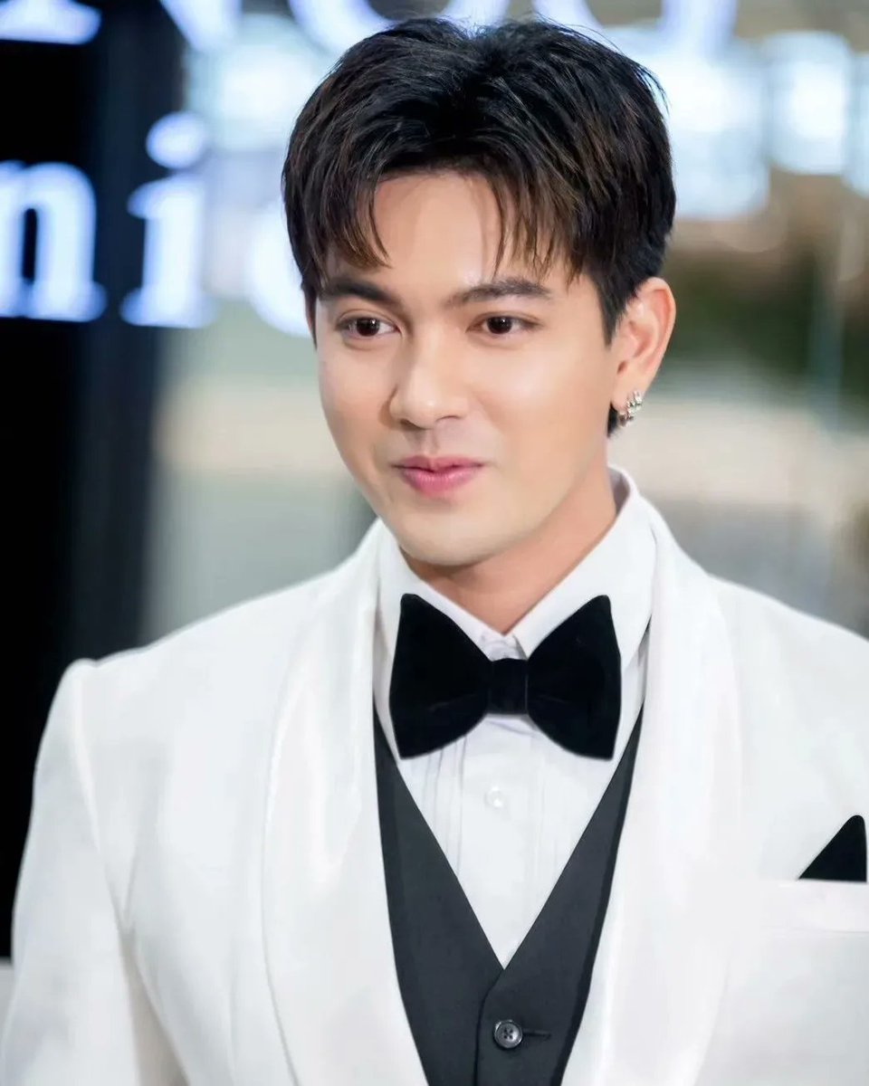 kpsk41's tweet photo. หวานกว่าไอศกรีม ก็รอยยิ้มที่เธอส่งมา
#เข้มหัสวีร์
NITE NITE KEM
Hussawee So cute https://t.co/6N423YsXvf