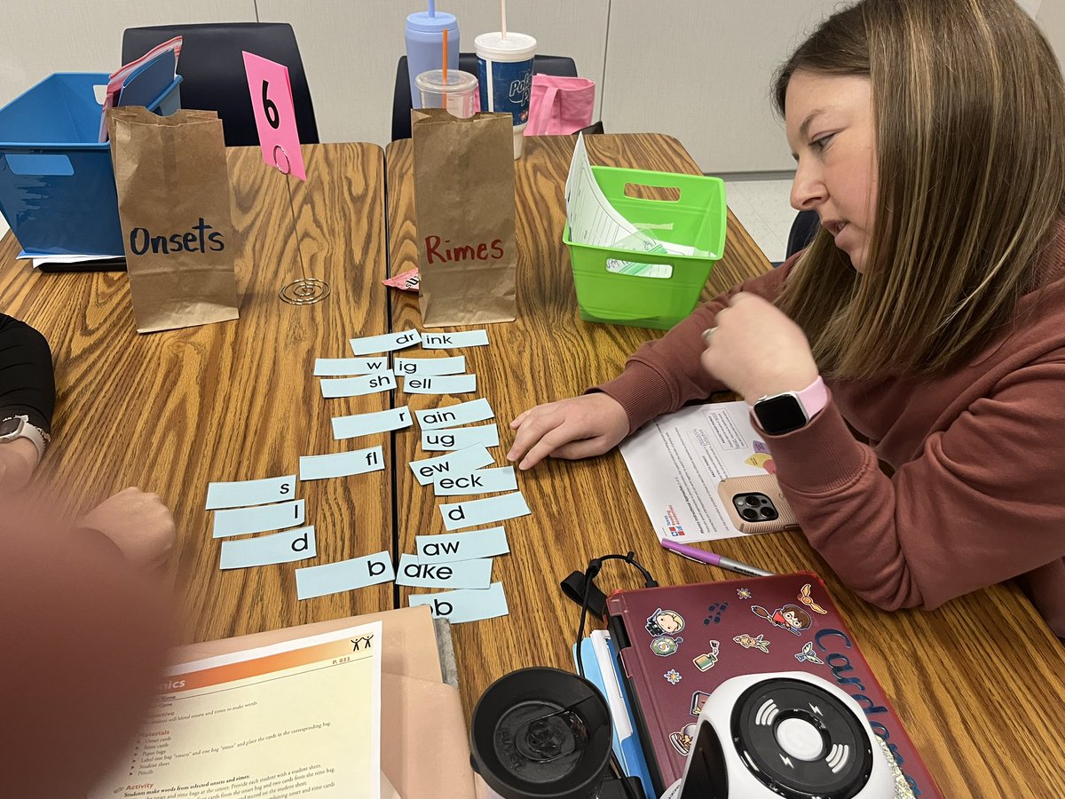Phonics application in action at TRA! <a href="/NISDElemCI/">Elementary CI</a> <a href="/nisdelemelar/">Elementary ELAR</a> <a href="/helen_hwhite5/">Helen White</a>
