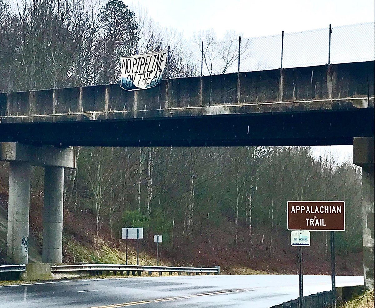 stopthemvp's tweet image. We counted nearly 20  #StopMVP #BlockEveryPath actions from all over! There were rallies  against Wells Fargo, Bank of America, PNC Bank, actions against EQT,  ConEd, and so many more. Banner drops called for "NO PIPELINE ON THE  AT," "STOP THE MOUNTAIN VALLEY PIPELINE,"