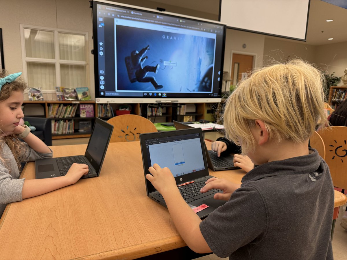 ToniLipscher's tweet photo. Love using @LumioSocial to teach science subjects @MarshPointeEl like The Law of Gravity! @pbcsd @MPEPrincipal @mariabishop4 @Ed_Tierney1 @561Sdpbc @emapbc @LibraryCurrent @TeachSmartGuru @EdTechPBC https://t.co/IZbwwN0SqL