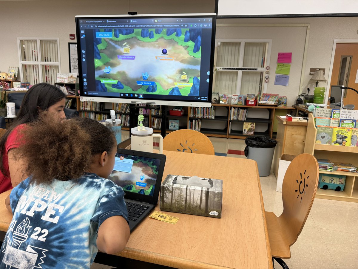ToniLipscher's tweet photo. Love using @LumioSocial to teach science subjects @MarshPointeEl like The Law of Gravity! @pbcsd @MPEPrincipal @mariabishop4 @Ed_Tierney1 @561Sdpbc @emapbc @LibraryCurrent @TeachSmartGuru @EdTechPBC https://t.co/IZbwwN0SqL