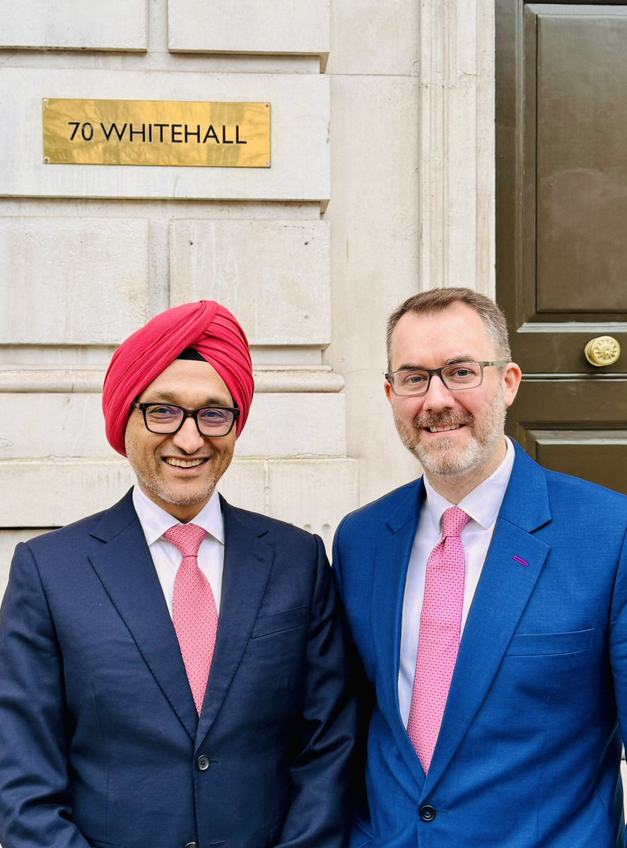 Joined my 1st meeting of the Social Mobility Commission & its employer advisory group, today

Small employers & self-employment are crucial if we’re to drive up social mobility

Thanks Commisioner Parminder Kohli @Shell and the @SMCommission team for chairing (and nice snacks!)