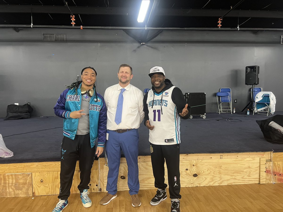 Billy Davis tweet media