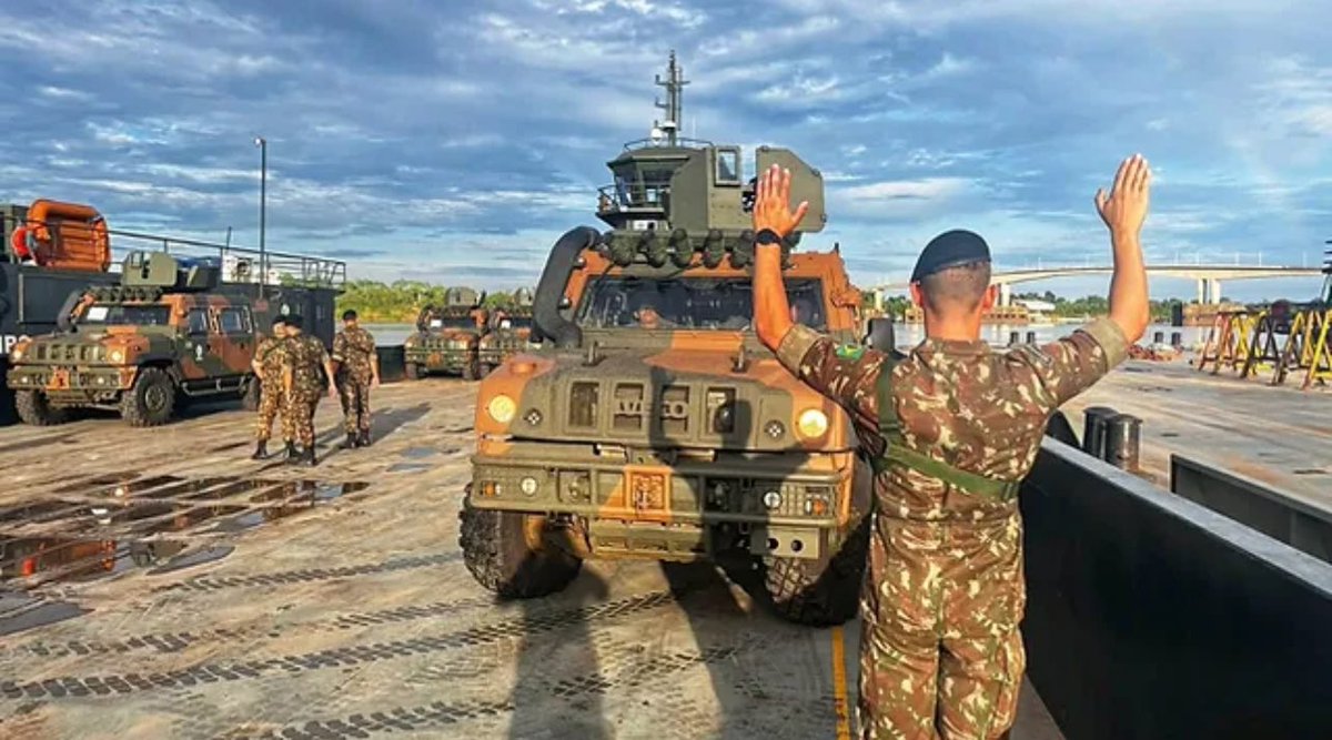 PucaraDefensa's tweet photo. El @exercitooficial despliega #blindados a #Manaos
@DefesaGovBr @Parabelum @ivecobrasil #CECMA #VBMT #vbr #vbtp #Cascavel #Guarani #Guaicurus
https://t.co/HCZOiEJIZ3 https://t.co/fYzthfUtPa