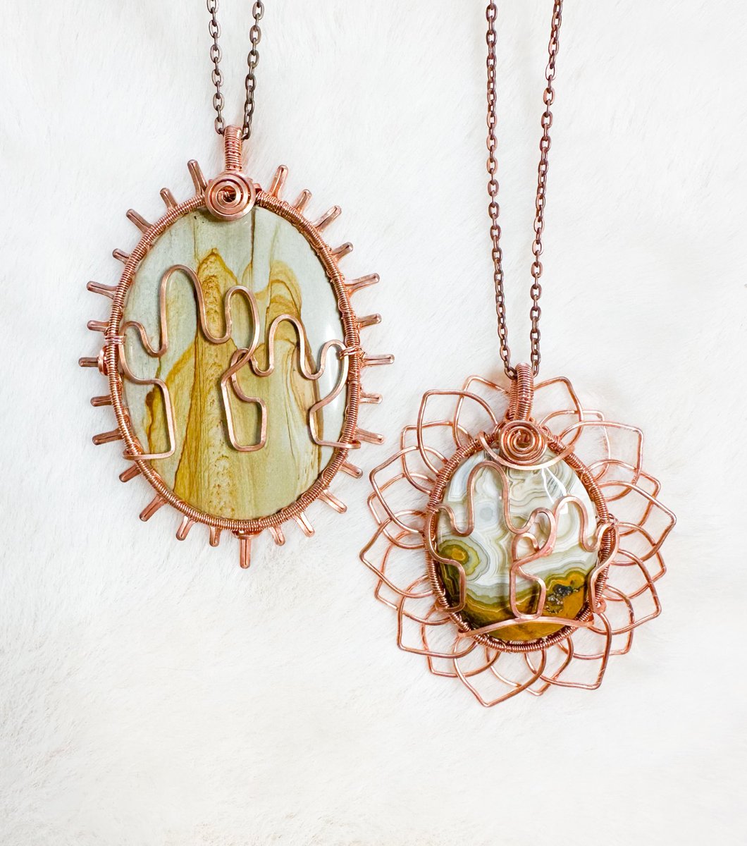 mildhippie's tweet photo. desert sun &amp; sunflower necklaces ☀️🏜️🌻 https://t.co/flF9H13pek