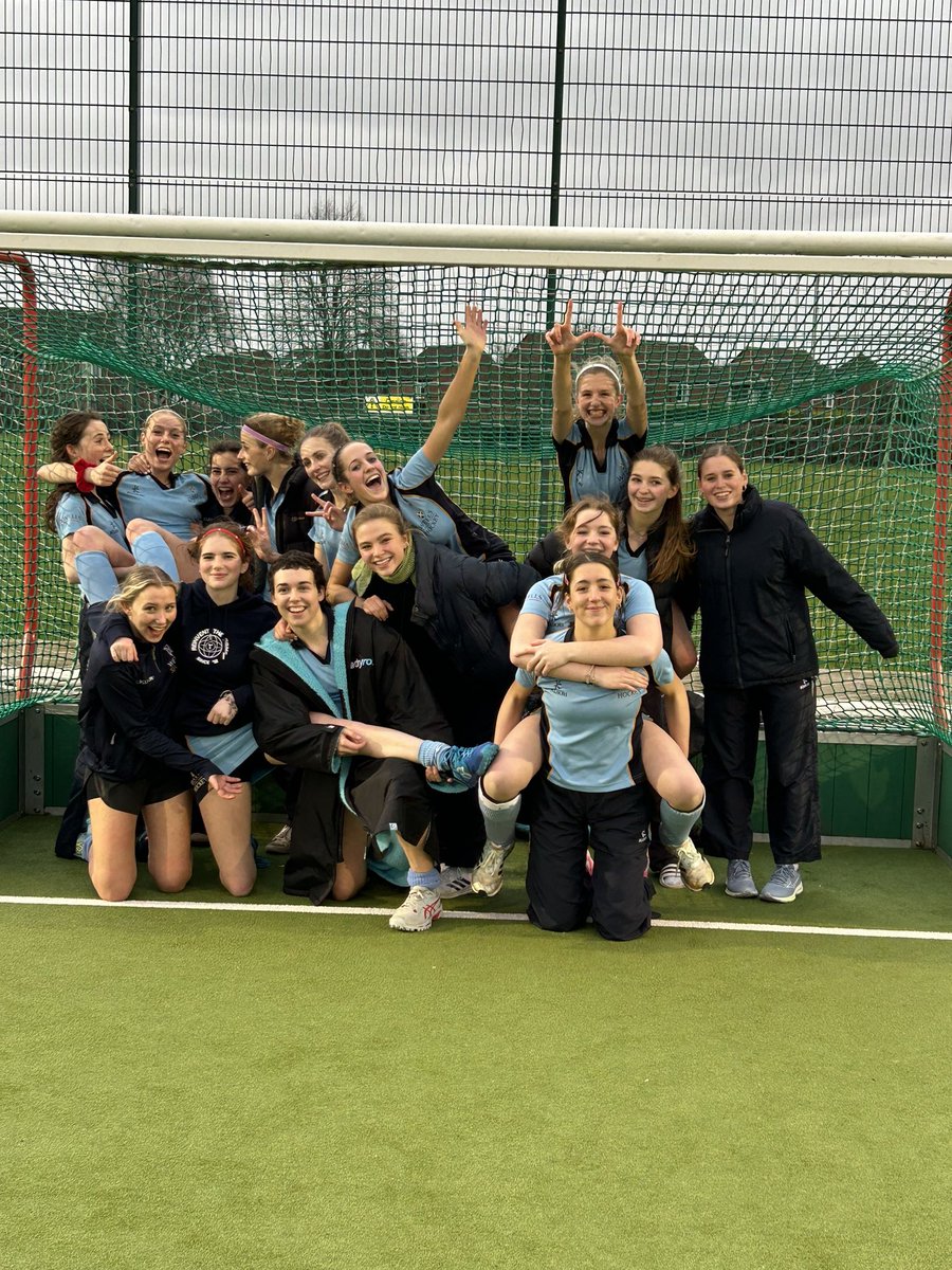 💥 Huge news incoming - congratulations to our girls 1st XI Hockey team who won their National Semi Final today. A brilliant game ended 3-3, winning on shuffles. Next up - National Final @LeeValleyHTC Well done girls, we’re extremely proud of you all 🏑 👏🙌