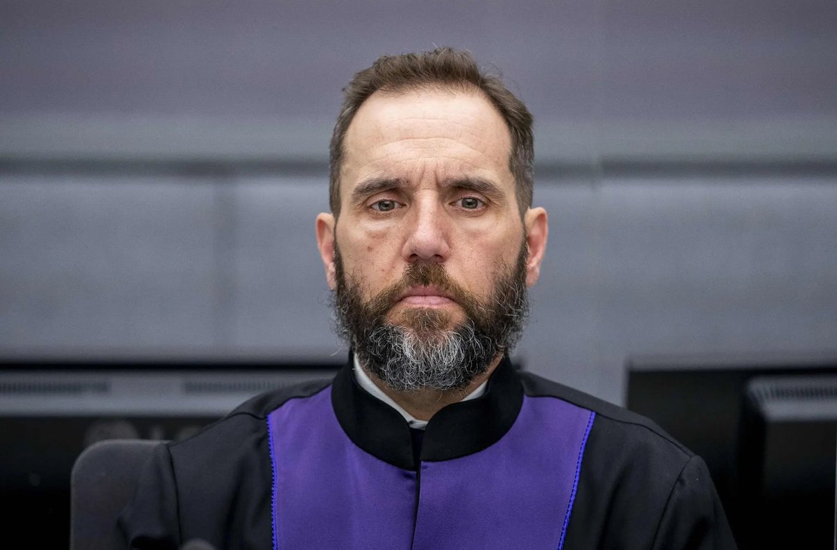 CNN legal analyst Elie Honig on the appeals court ruling that Donald Trump does not have immunity:

"A huge win for Jack Smith. An unequivocal win for Jack Smith...This is a remarkably forceful ruling! I don’t know if there’s a good word in here for Donald Trump in 57 pages."