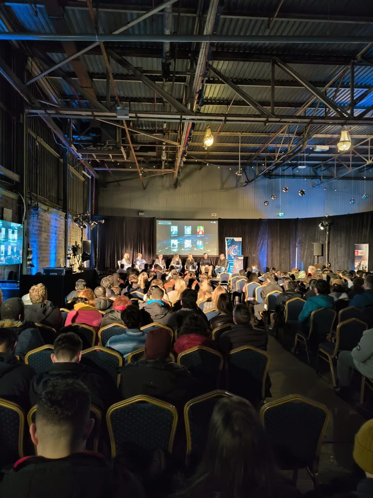 eric_ferreira's tweet photo. I just had the great opportunity to pitch our startup idea (Breno’s and mine) at the Future Professional Skills Showcase in Cork. Thanks to @crt_ai for the opportunity, @michealcollins for the great advice and @Janet_Choi1 for making it possible. 

#crt-ai
#fsps https://t.co/EQ4Vtyw9dY