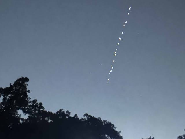 RaaiyaanDaMunda's tweet photo. I think it's high time that @elonmusk  should introduce StarLink in Pakistan. There will be a great margin of profit here. People here are sick of @PTAofficialpk 's daily fake explanations.
 #StarlinkForPakistan https://t.co/U2PlWuFEcv